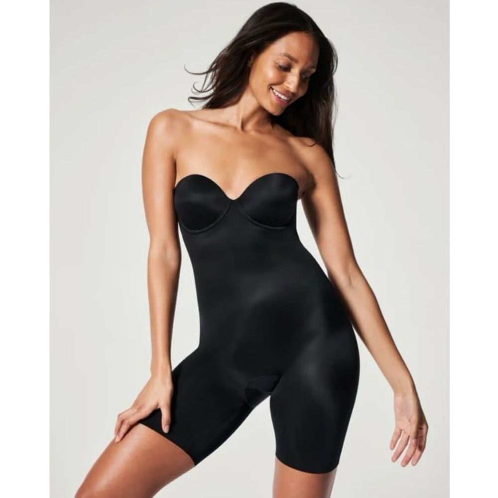 NWT Spanx Suit Your Fancy Shaping Strapless Cupped Mid-Thigh Bodysuit Size M